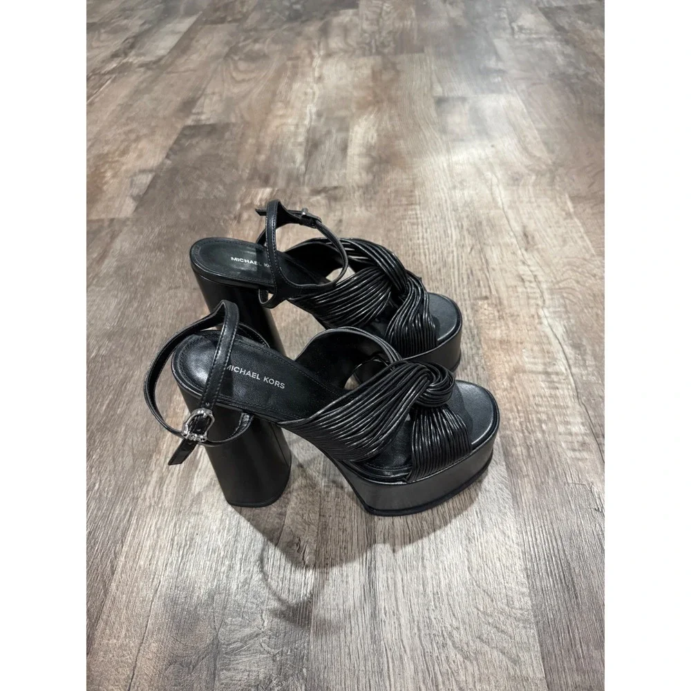 Michael Kors Black Strappy Platform Block Heel Sandals SG25A Womens Size 7M